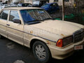 1979 Mercedes-Benz W123 200, жёлтый