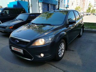 2010 Ford Focus II Рестайлинг, серый, 700000 рублей, вид 1