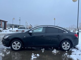 2011 Chevrolet Cruze I, чёрный, 700000 рублей, вид 5
