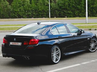 2013 BMW 5 серии 530d xDrive VI (F10/F11/F07), чёрный, 2890000 рублей, вид 3