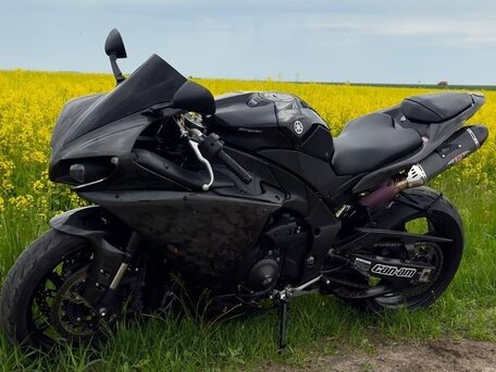 2012 Yamaha YZF-R1, чёрный, 850000 рублей, вид 3