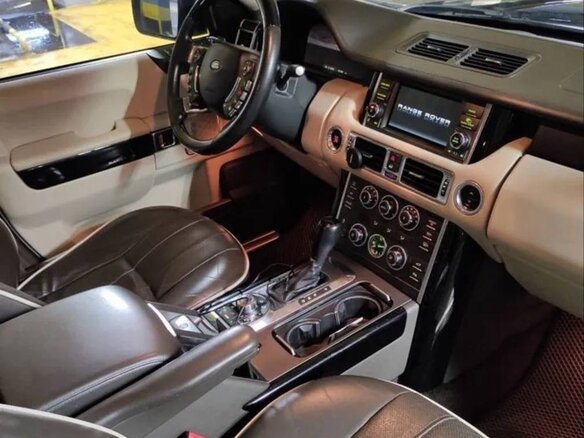 2012 Land Rover Range Rover Supercharged III Рестайлинг 2, белый, 2200000 рублей - вид 13