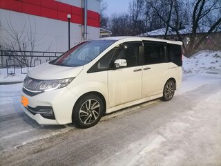 2016 Honda Stepwgn Spada V, белый, 2700000 рублей, вид 3