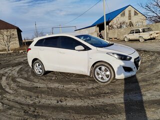 2016 Hyundai i30 II Рестайлинг, белый, 876000 рублей, вид 3