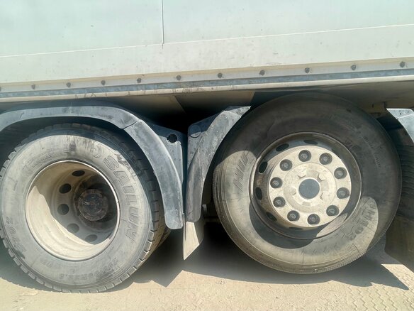 2006 MAN TGA, красный, 3800000 рублей - вид 13