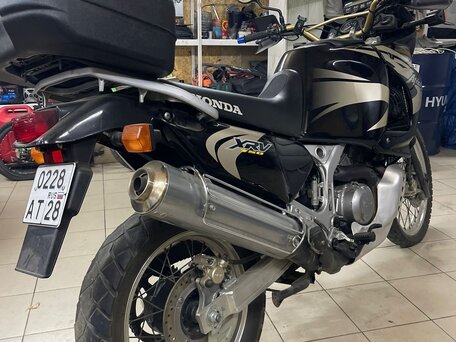 2000 Honda XRV 750 Africa Twin, чёрный, 600000 рублей, вид 2