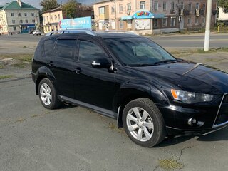 2010 Mitsubishi Outlander II Рестайлинг, чёрный, 1400000 рублей, вид 4