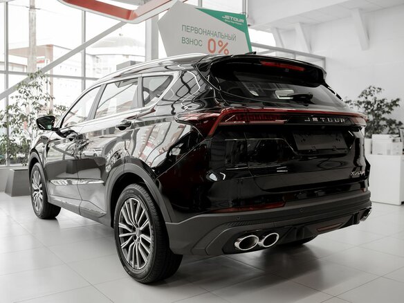 2026 Jetour X70+ I Рестайлинг, чёрный, 3399000 рублей - вид 4