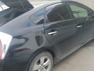 2014 Toyota Prius III Рестайлинг (XW30), чёрный, 1450000 рублей, вид 4