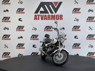 2024 Bajaj Avenger, белый, 249900 рублей, вид 1