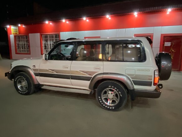 1997 Toyota Land Cruiser 80 Series Рестайлинг, белый, 2300000 рублей - вид 15