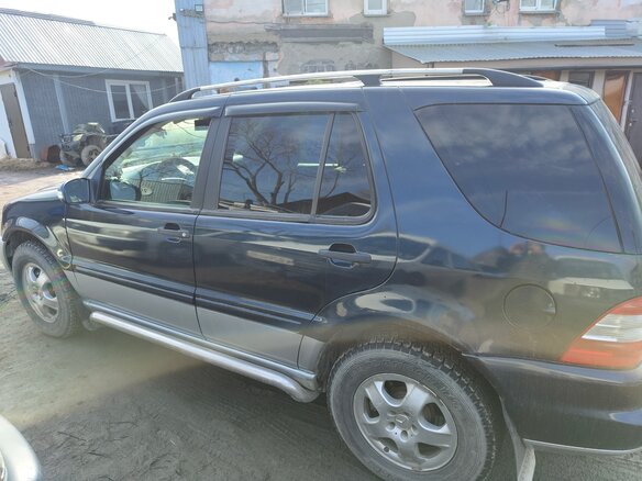 2002 Mercedes-Benz M-Класс 270 I (W163) Рестайлинг, синий, 698000 рублей - вид 5