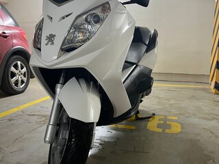 2010 Peugeot Satelis 250, белый, 265000 рублей, вид 2