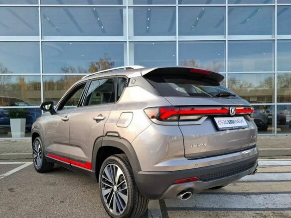 2025 Changan CS35 Plus I Рестайлинг, серебристый, 2839900 рублей - вид 4