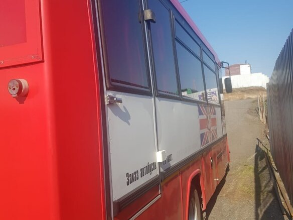 2001 Iveco Daily, красный, 1750000 рублей - вид 3