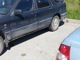 1989 Mitsubishi Galant VI, синий, 180000 рублей, вид 3