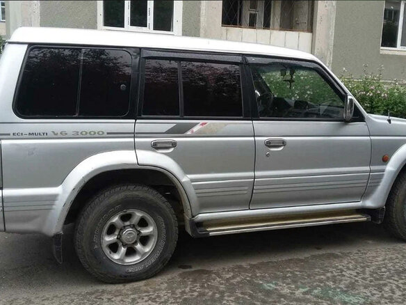 1994 Mitsubishi Pajero II, серый, 330000 рублей - вид 1