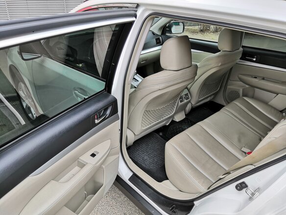 2011 Subaru Outback IV, белый, 1450000 рублей - вид 13