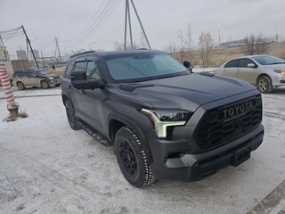 2023 Toyota Sequoia III, серый, 14200000 рублей, вид 2