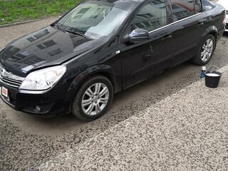2011 Opel Astra H Рестайлинг, чёрный, 550000 рублей, вид 1