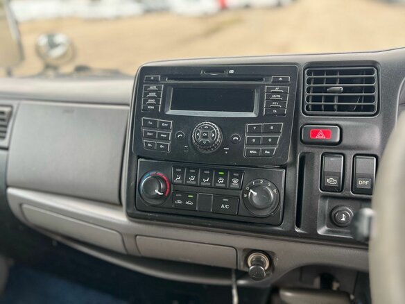 2005 Mazda Titan, белый, 1258000 рублей - вид 10