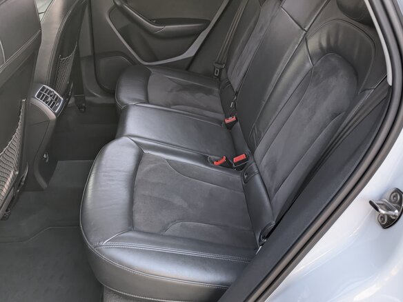 2012 Audi Q3 I (8U), белый, 1900000 рублей - вид 12
