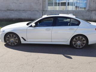 2019 BMW 5 серии 530i VII (G30/G31/G38), белый, 3950000 рублей, вид 3