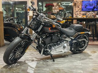 2023 Harley-Davidson Breakout, чёрный, 3250000 рублей, вид 1
