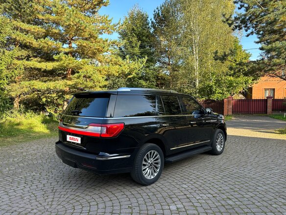 2018 Lincoln Navigator IV, чёрный, 6500000 рублей - вид 6