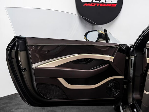 2023 Bentley Mulliner Batur, серый - вид 19