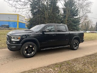 2020 Ram 1500 Crew Cab V, чёрный, 5100000 рублей, вид 5