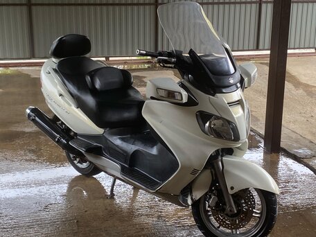 2012 Suzuki Burgman (SkyWave) 650, белый, 450000 рублей, вид 5