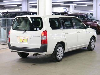 2018 Toyota Probox I Рестайлинг, белый, 890000 рублей, вид 4