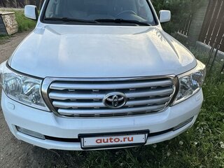 2011 Toyota Land Cruiser 200 Series, белый, 3400000 рублей, вид 1