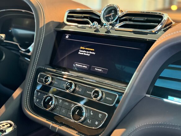 2022 Bentley Bentayga I Рестайлинг, синий, 42660000 рублей - вид 15