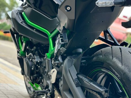 2023 Kawasaki Z H2, зелёный, 2900000 рублей, вид 3