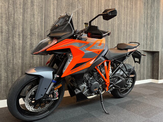 2020 KTM 1290 Super Duke GT, оранжевый, 1230000 рублей, вид 4