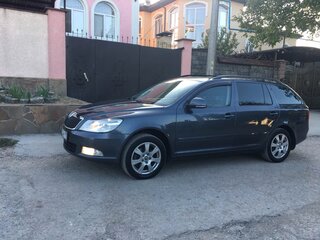 2011 Skoda Octavia Czech market II (A5) Рестайлинг, серый, 1500000 рублей, вид 4