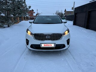 2018 Kia Sorento III Prime Рестайлинг, белый, 2650000 рублей, вид 3