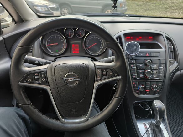 2012 Opel Astra J Рестайлинг, белый, 710000 рублей - вид 20
