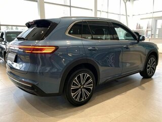 2026 Geely EX5 Гибрид EM-i, синий, 3969990 рублей, вид 4