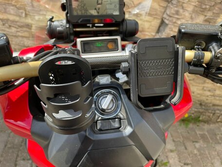 2017 Honda X-ADV, красный, 980000 рублей, вид 3