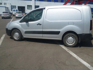2012 Peugeot Partner II, серебристый, 1447000 рублей, вид 3