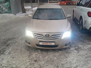 2010 Toyota Camry VI (XV40) Рестайлинг, золотистый, 1150000 рублей, вид 1