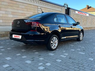 2021 Volkswagen Polo VI, чёрный, 1800000 рублей, вид 4