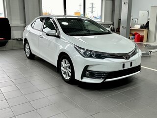 2018 Toyota Corolla XI (E160, E170, E180) Рестайлинг 1, белый, 1950000 рублей, вид 3