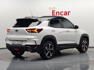2022 Chevrolet TrailBlazer III, белый, 1900000 рублей, вид 2
