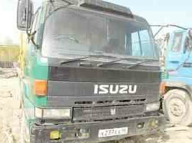 1990 Isuzu Giga (C-series), зелёный, 2000000 рублей, вид 3