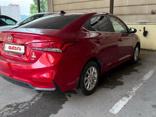 2018 Hyundai Solaris II, красный, 1135000 рублей, вид 4