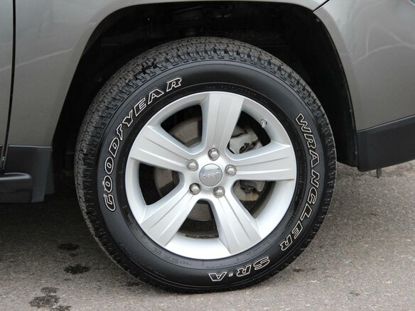 2014 Jeep Compass I Рестайлинг 2, серый - вид 17